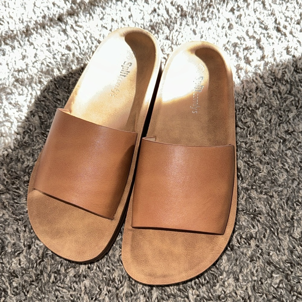 Comfy arch support sandals